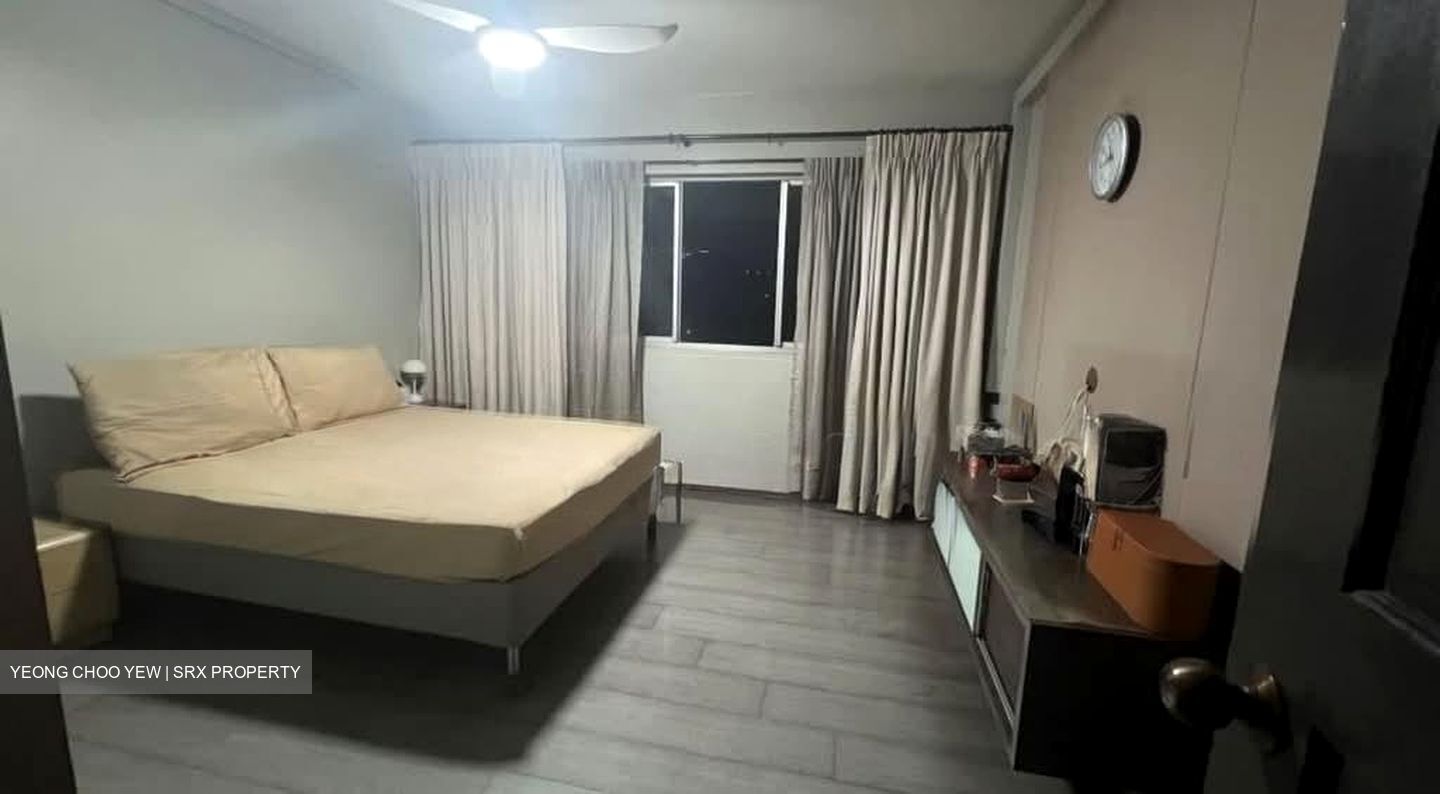 Blk 906 Jurong West Street 91 (Jurong West), HDB Executive #558020061